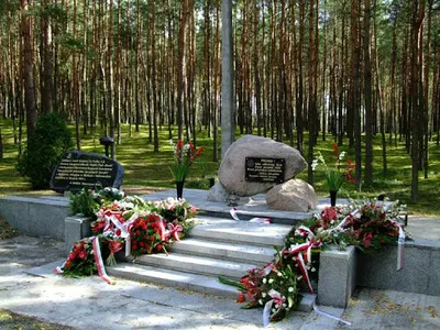 Kamieniarstwo-Nagrobki-Liternictwo-Portrety Józef Zych